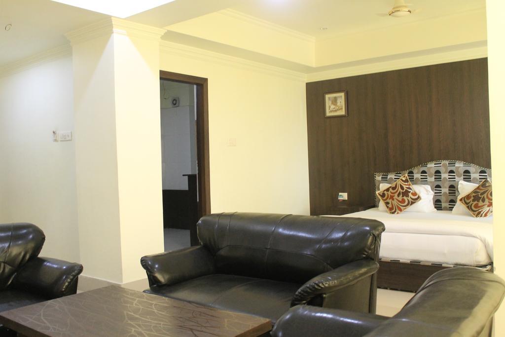 Bodhgaya Gautam Hotel Buitenkant foto
