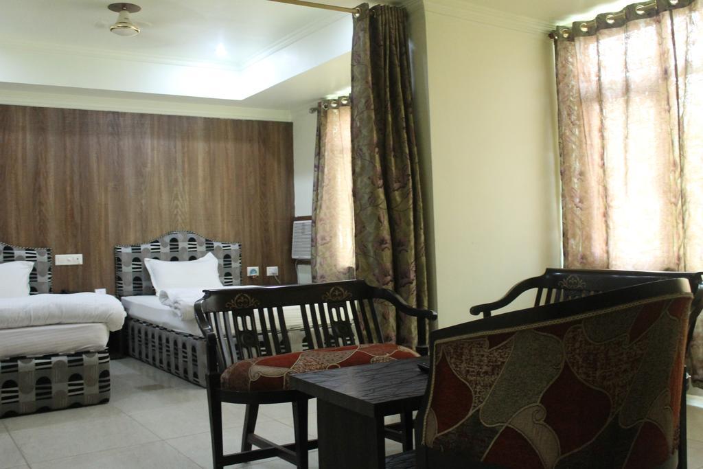 Bodhgaya Gautam Hotel Buitenkant foto