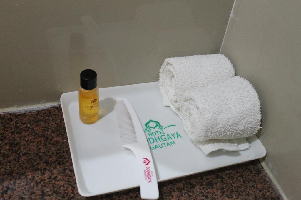 Bodhgaya Gautam Hotel Kamer foto