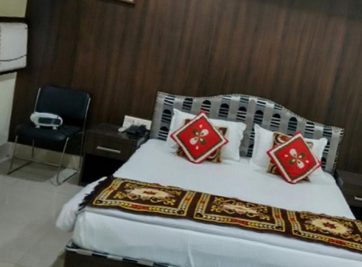 Bodhgaya Gautam Hotel Buitenkant foto