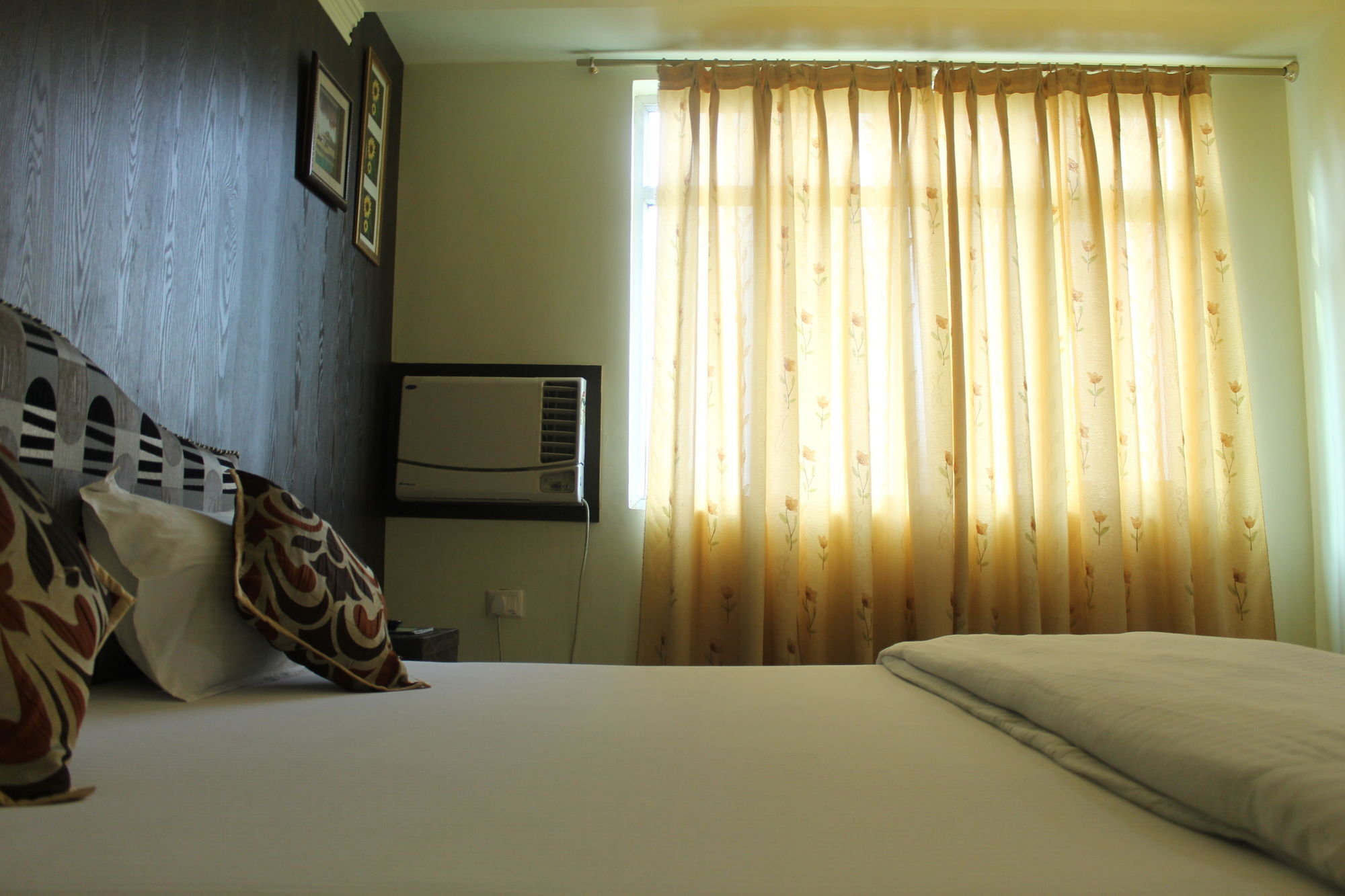Bodhgaya Gautam Hotel Buitenkant foto